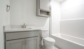 7004 Orange Ave, Bentonville, AR 72713