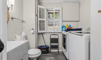 34 Colony Rd, Anderson, IN 46011