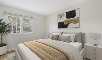 5 S Windsor Dr, Arlington Heights, IL 60004