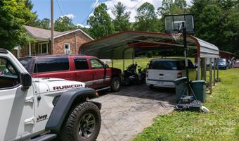 1424 Bear Creek Rd, Bakersville, NC 28705