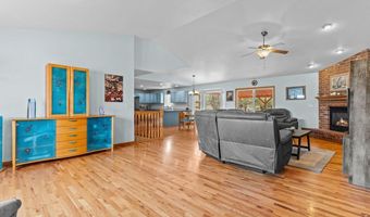 2243 Breckenridge Dr, Berthoud, CO 80513