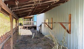 702 W 1st St, Albion, WA 99102