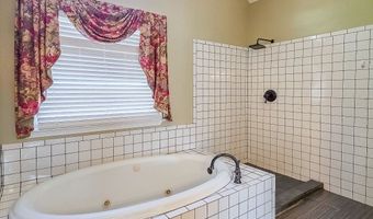 6016 Fords Lake Ct, Acworth, GA 30101