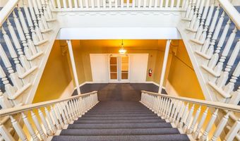 120 S 15th St 202, Airville, PA 15203