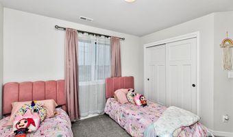 2832 21st St SW, Altoona, IA 50009