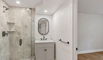 42 Hillside Ave, Bedford, MA 01730