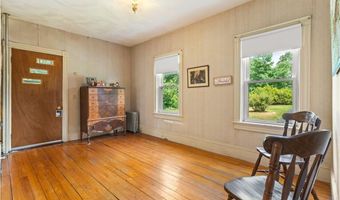 30 Pomham St, Cranston, RI 02910