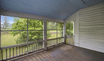 105 Hicks Ave, Bennington, VT 05201