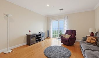 142 Bigelow St 304, Boston, MA 02135