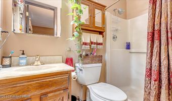 222 Keats Ln, Albrightsville, PA 18210