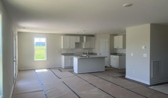94 Coachman Ln, Autryville, NC 28318