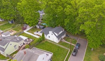 73 Davis Dr, Bergenfield, NJ 07621