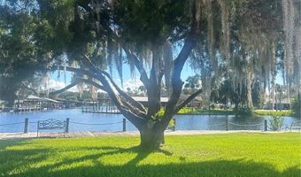 1640 JUNO Trl 102D, Astor, FL 32102