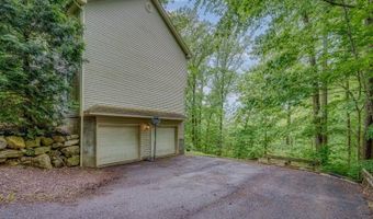 221 Sussex Ave, Andover, NJ 07860