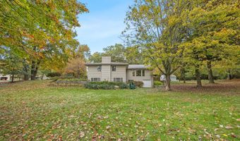 6662 Buttrick Ave SE, Alto, MI 49302