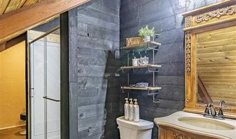 4 Whit Creek Rd, Cody, WY 82414