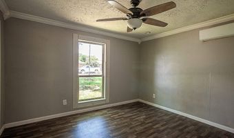 10 Parkland St, Bridge City, TX 77611
