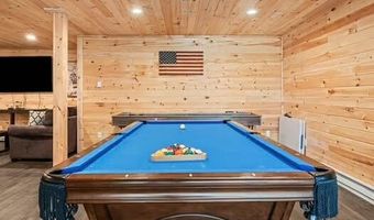 81 Driftwood Dr, Blakeslee, PA 18610