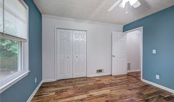 202 Hawkins Farm Cir, Ball Ground, GA 30107