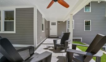 37 Dye Hill Rd, Hopkinton, RI 02832