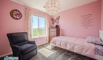 1717 Heathrow Ave, Casper, WY 82609