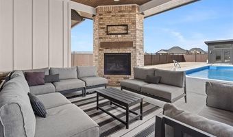 4101 Meadowlark Dr, Ardmore, OK 73401