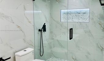 3500 Mystic Pointe Dr 1107, Aventura, FL 33180