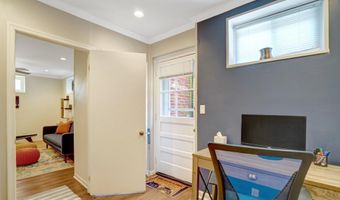 4220 32ND St S, Arlington, VA 22206