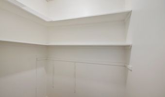 222 Liliuokalani Ave 404, Honolulu, HI 96815