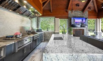 126 Cliff Dr, Narragansett, RI 02882