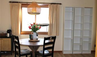 1802 10th Pl NE, Austin, MN 55912