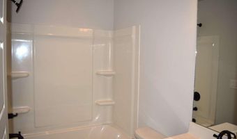 184 Auburn Xing, Auburn, GA 30011
