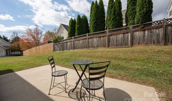 8 Sweet Gum Dr, Asheville, NC 28805