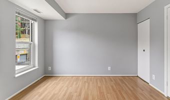 2100 LANGSTON Blvd 237, Arlington, VA 22201