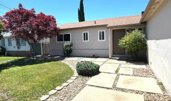 1290 Fairview Dr, Angels Camp, CA 95222