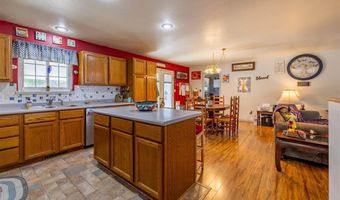 508 River View Dr, Cody, WY 82414