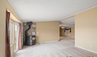 1806 S MOUNTAIN SHDW Ln, Cheyenne, WY 82009