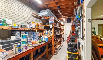 5901 Gibbs Rd, Andover, OH 44003