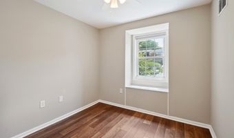838 COLLEGE Pkwy 11-838, Rockville, MD 20850