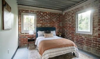 15 BURBANK Dr 4, Atlanta, GA 30314