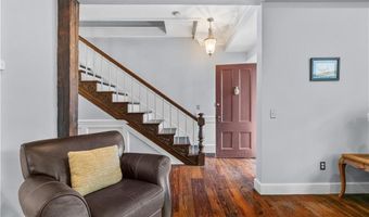 44 Bradford St 49, Bristol, RI 02809