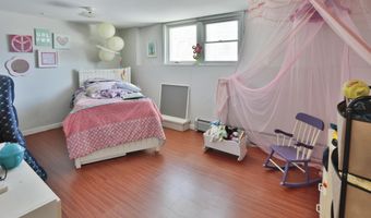 162 Waldo Ave, Belfast, ME 04915