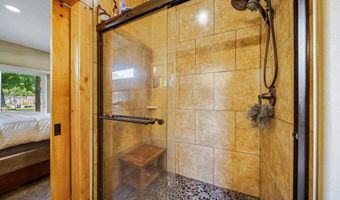 5950 E Colin Dr, Athol, ID 83801