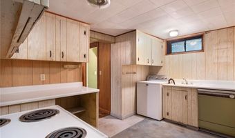 21 Parsonage Dr, Warwick, RI 02889