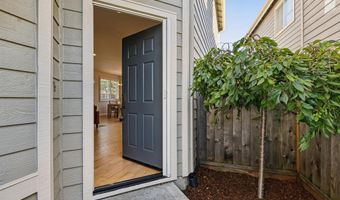 12 Britt Ct, Alameda, CA 94502