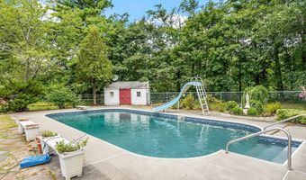 298 Vine St, Athol, MA 01331