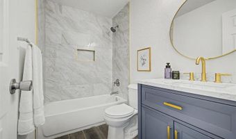 17391 E Layton Dr, Aurora, CO 80015