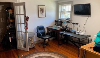 30 Bradford St, Bristol, RI 02809