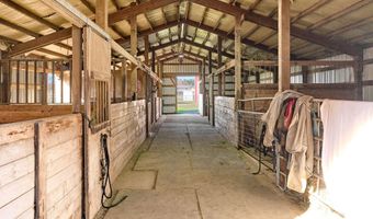 10093 Wiseacre Ln, Aurora, OR 97002