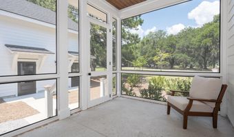20 Millers Pond Dr, Beaufort, SC 29907